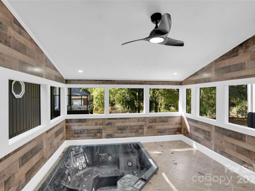 3301 Archdale Drive, Charlotte, NC 28210.  MLS# CAR4328724, YatesRealty ID 4306. 