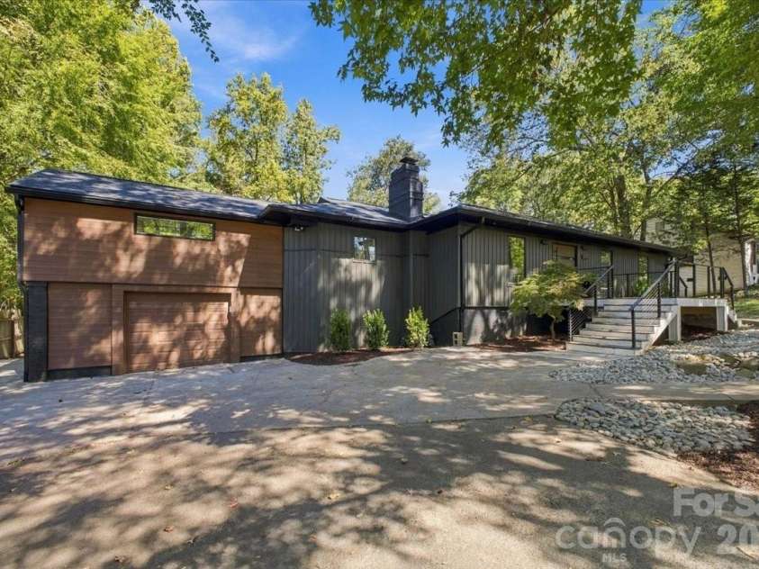 3301 Archdale Drive, Charlotte, NC 28210.  MLS# CAR4429085, YatesRealty ID 4306. 