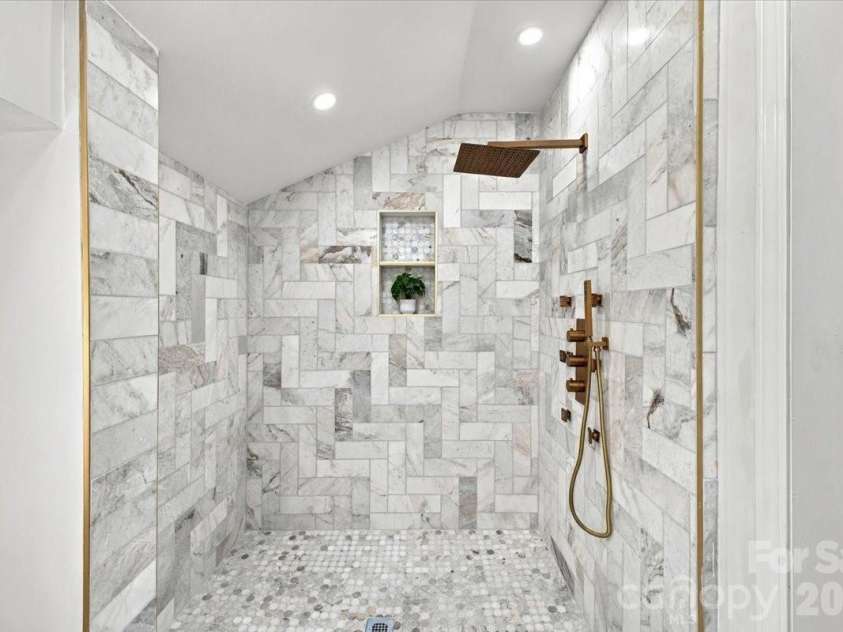 3301 Archdale Drive, Charlotte, NC 28210.  MLS# CAR4429085, YatesRealty ID 4306. 