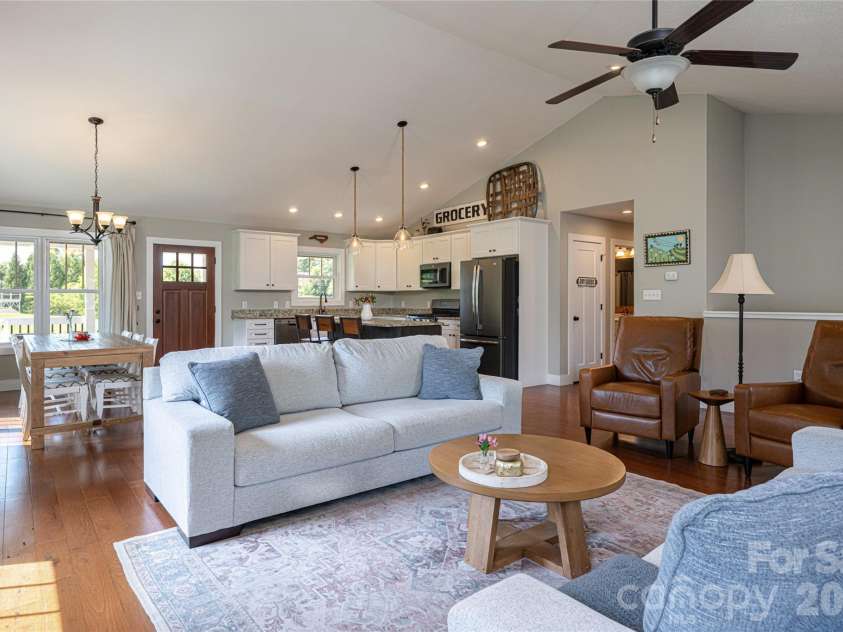 11 Ibbie Roberts Road, Alexander, NC 28701.  MLS# CAR4396356, YatesRealty ID 43060. 