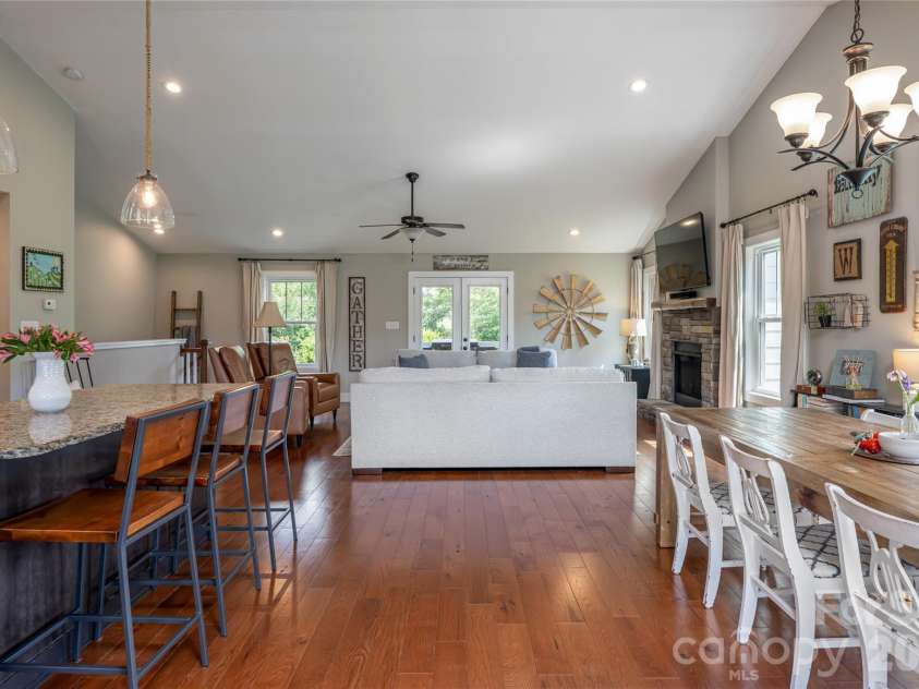 11 Ibbie Roberts Road, Alexander, NC 28701.  MLS# CAR4396356, YatesRealty ID 43060. 