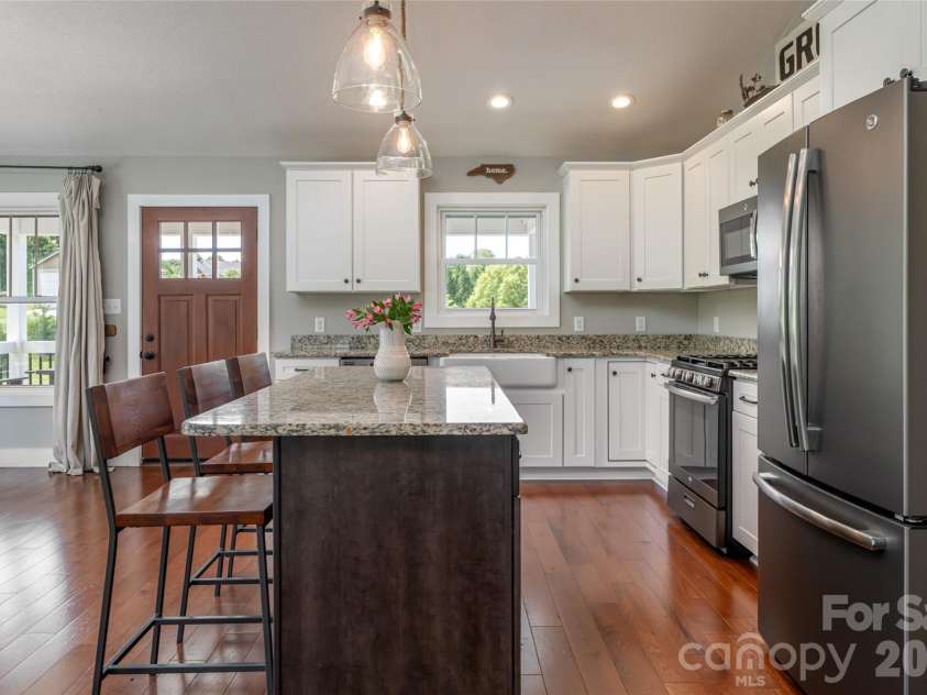 11 Ibbie Roberts Road, Alexander, NC 28701.  MLS# CAR4396356, YatesRealty ID 43060. 
