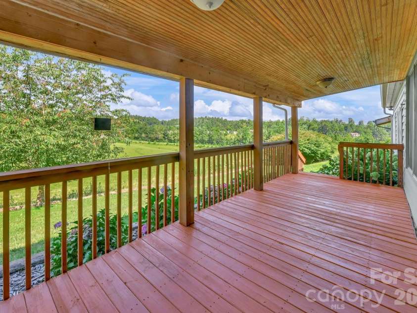 170 Bull Creek Road, Mars Hill, NC 28754.  MLS# CAR4410836, YatesRealty ID 43062. 