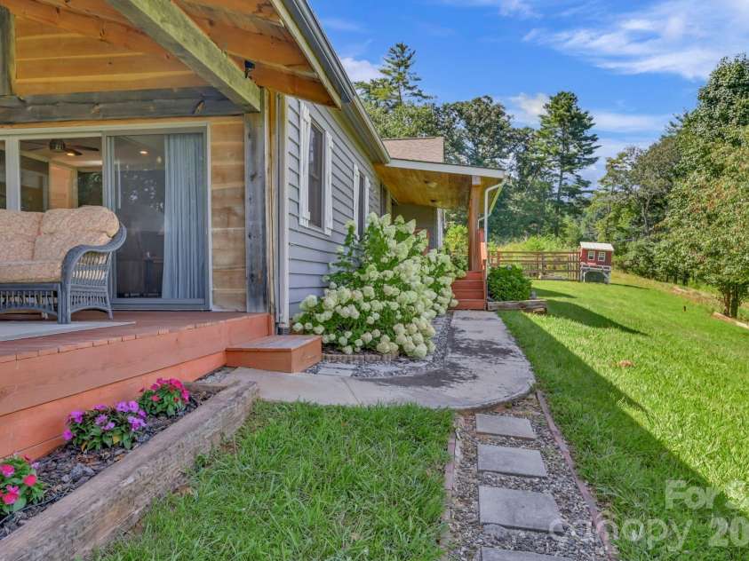 170 Bull Creek Road, Mars Hill, NC 28754.  MLS# CAR4410836, YatesRealty ID 43062. 