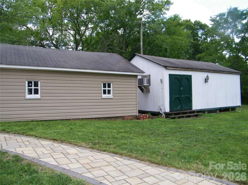 517 Rowan Mills Road, Salisbury, NC 28147.  MLS# CAR4406394, YatesRealty ID 43064. 