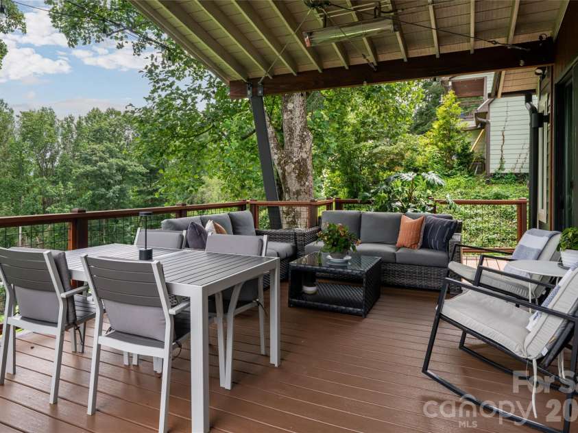 322 Windswept Drive, Asheville, NC 28801.  MLS# CAR4408960, YatesRealty ID 43065. 