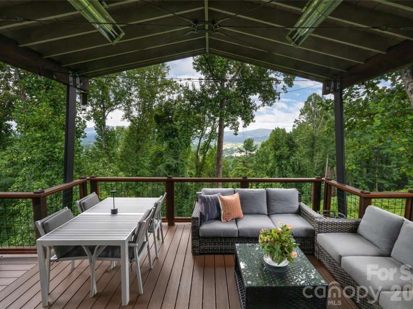 322 Windswept Drive, Asheville, NC 28801.  MLS# CAR4408960, YatesRealty ID 43065. 