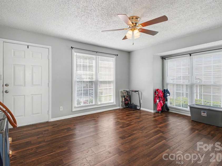 979 Surry Lane, Gastonia, NC 28054.  MLS# CAR4409128, YatesRealty ID 43066. 