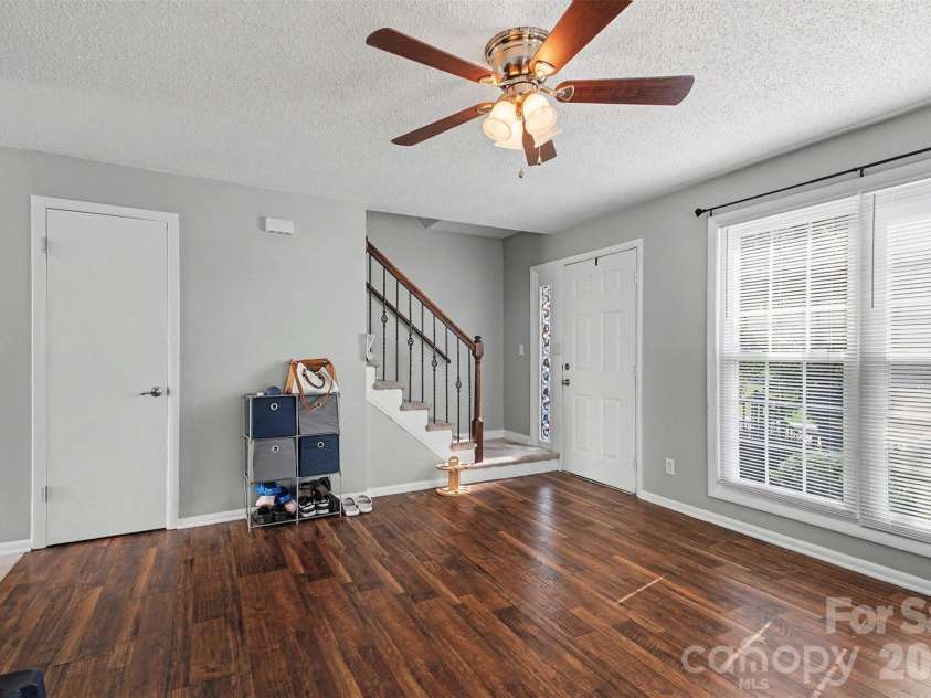 979 Surry Lane, Gastonia, NC 28054.  MLS# CAR4409128, YatesRealty ID 43066. 
