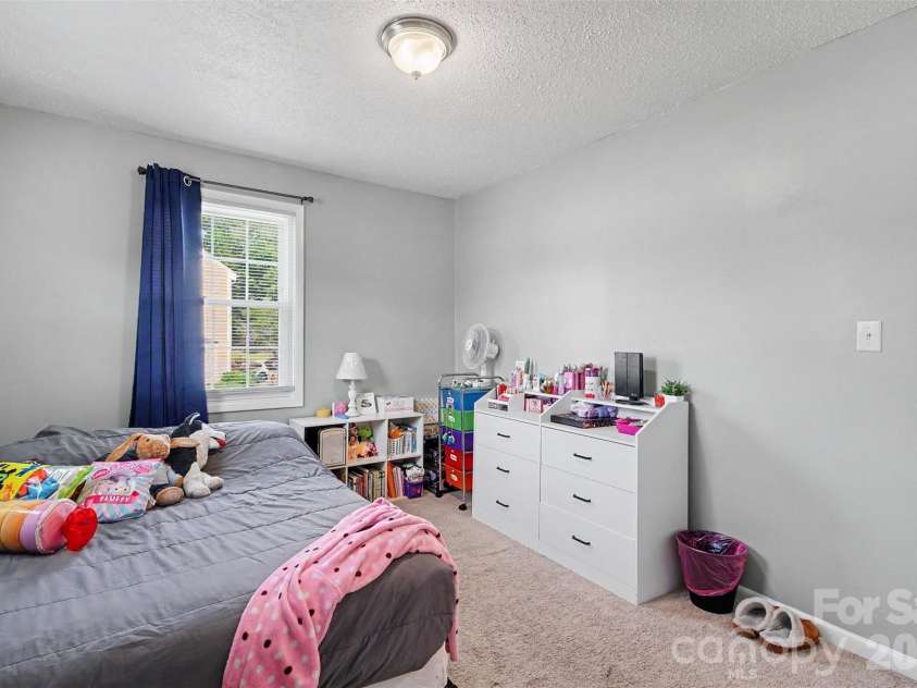 979 Surry Lane, Gastonia, NC 28054.  MLS# CAR4409128, YatesRealty ID 43066. 