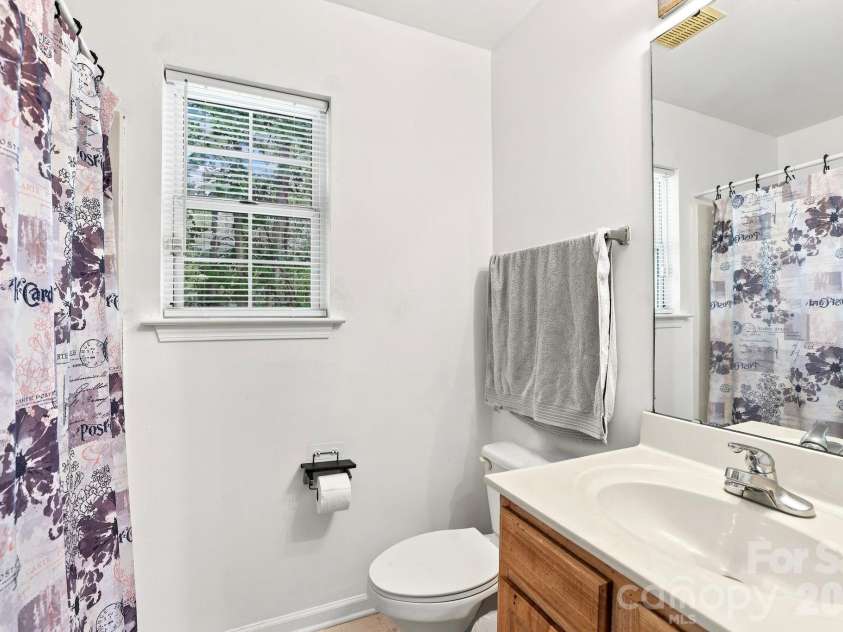 5205 Windy Valley Drive, Charlotte, NC 28208.  MLS# CAR4411900, YatesRealty ID 43067. 