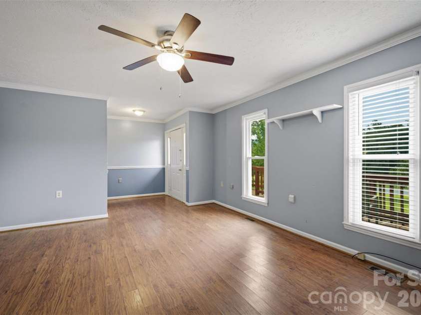 1806 Kyle Court, Lenoir, NC 28645.  MLS# CAR4397713, YatesRealty ID 43068. 