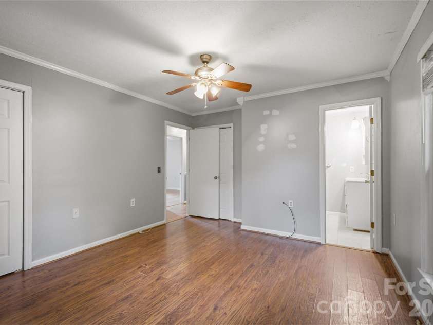 1806 Kyle Court, Lenoir, NC 28645.  MLS# CAR4397713, YatesRealty ID 43068. 