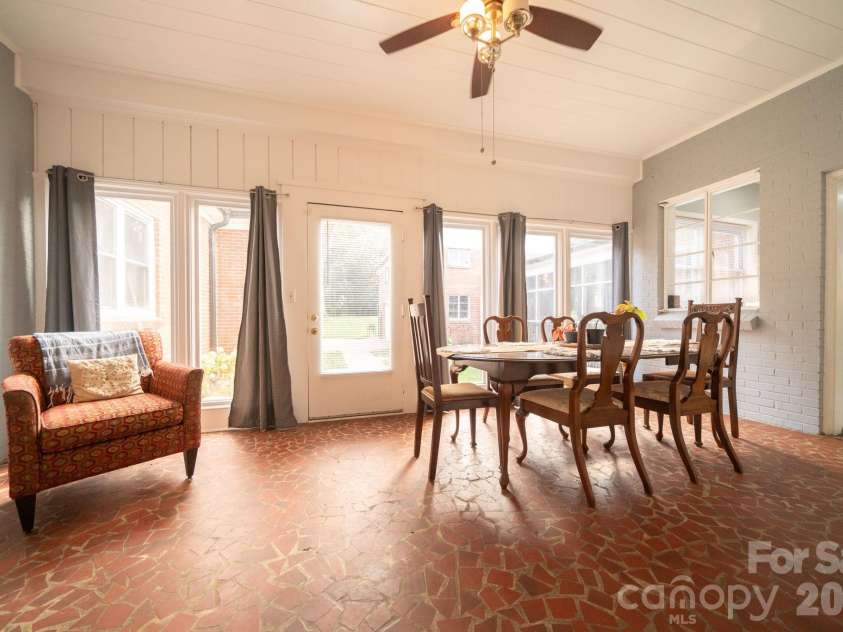 11 Kings Mountain Street, York, SC 29745.  MLS# CAR4408114, YatesRealty ID 43069. 