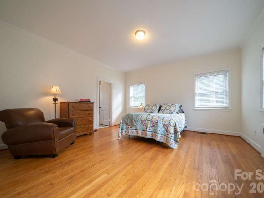 11 Kings Mountain Street, York, SC 29745.  MLS# CAR4408114, YatesRealty ID 43069. 