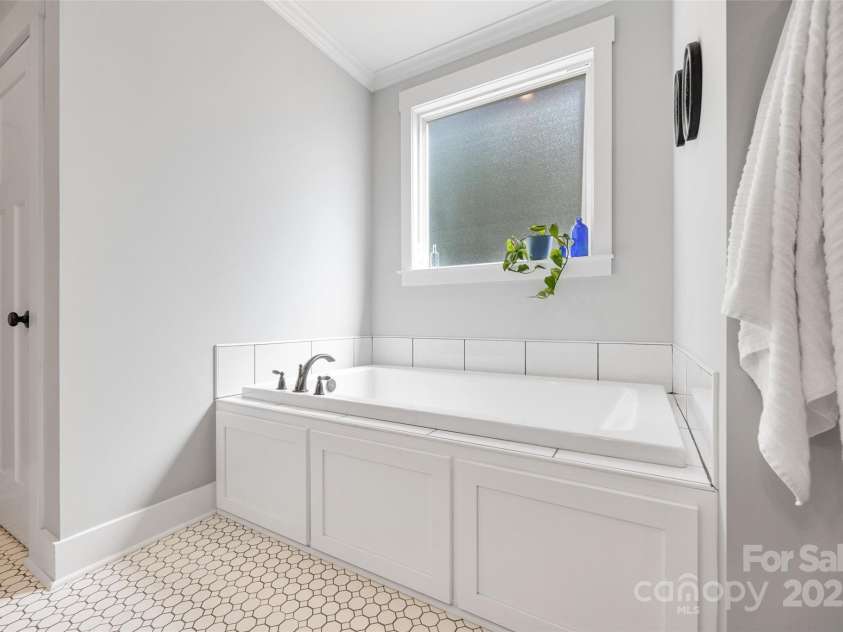 1715 Hopewell Road, Rock Hill, SC 29730.  MLS# CAR4310863, YatesRealty ID 4307. 