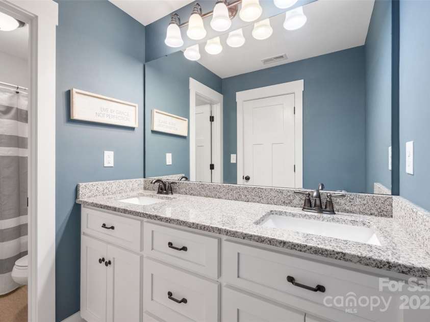 1715 Hopewell Road, Rock Hill, SC 29730.  MLS# CAR4310863, YatesRealty ID 4307. Shared upstairs bathroom.