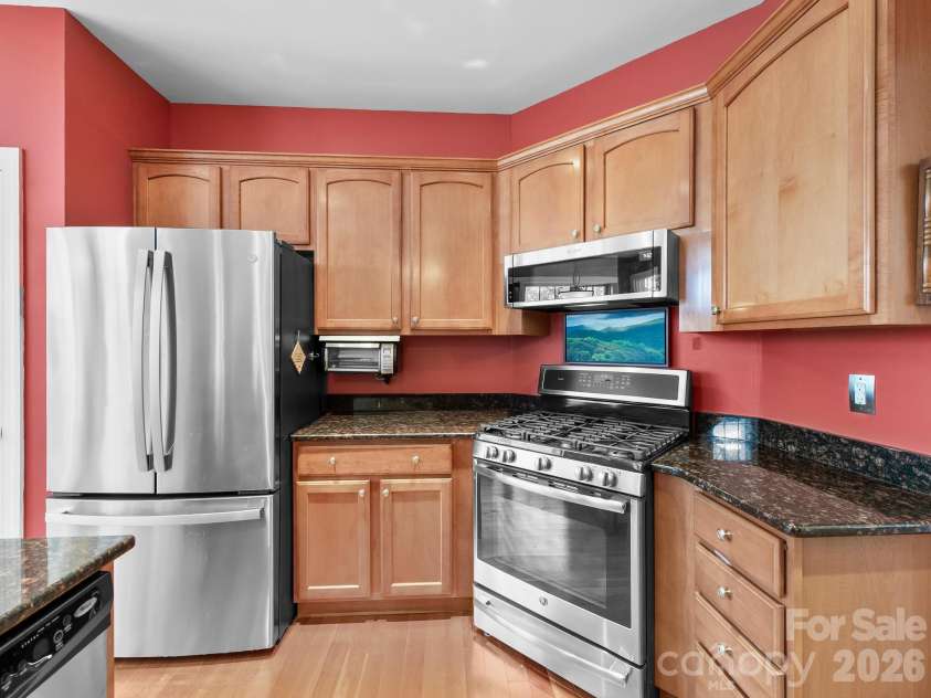 5 Timber Moss Drive, Asheville, NC 28804.  MLS# CAR4352961, YatesRealty ID 4307. 