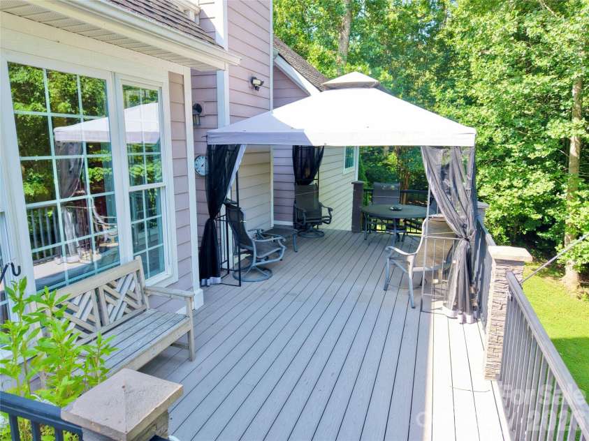 5 Timber Moss Drive, Asheville, NC 28804.  MLS# CAR4352961, YatesRealty ID 4307. 
