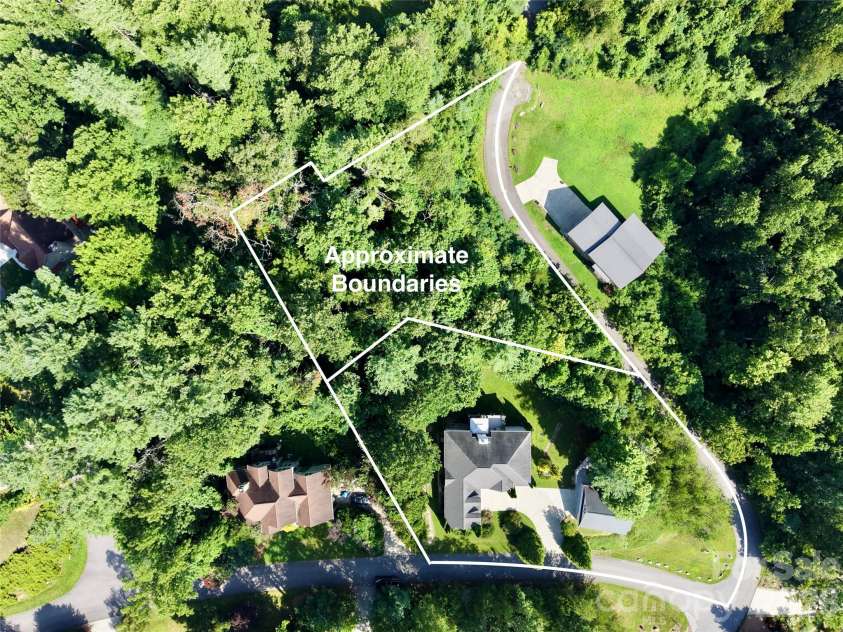 5 Timber Moss Drive, Asheville, NC 28804.  MLS# CAR4352961, YatesRealty ID 4307. 