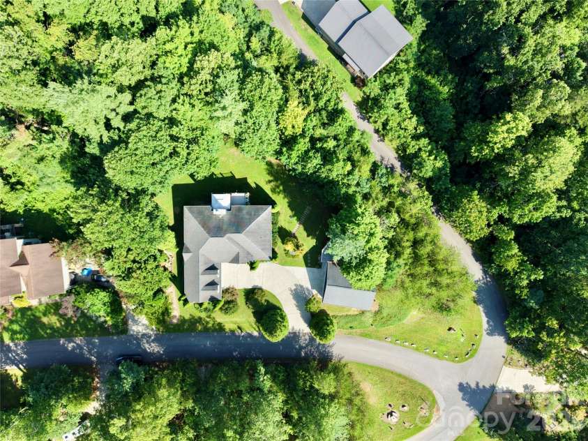 5 Timber Moss Drive, Asheville, NC 28804.  MLS# CAR4352961, YatesRealty ID 4307. 