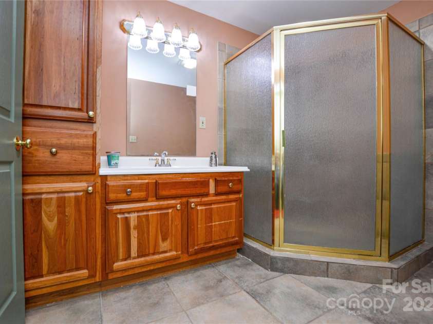 5839 Painted Fern Court, Charlotte, NC 28269.  MLS# CAR4204621, YatesRealty ID 4307. Basement