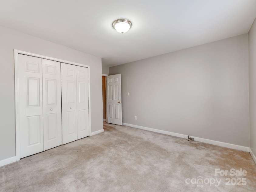 5839 Painted Fern Court, Charlotte, NC 28269.  MLS# CAR4204621, YatesRealty ID 4307. Main Floor Bedroom 2
