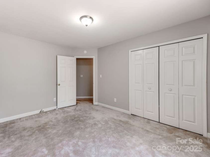 5839 Painted Fern Court, Charlotte, NC 28269.  MLS# CAR4204621, YatesRealty ID 4307. Main Floor Bedroom 2
