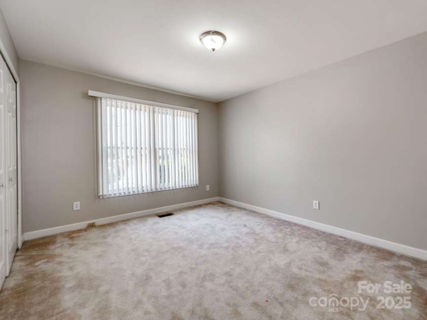 5839 Painted Fern Court, Charlotte, NC 28269.  MLS# CAR4204621, YatesRealty ID 4307. Main Floor Bedroom 3