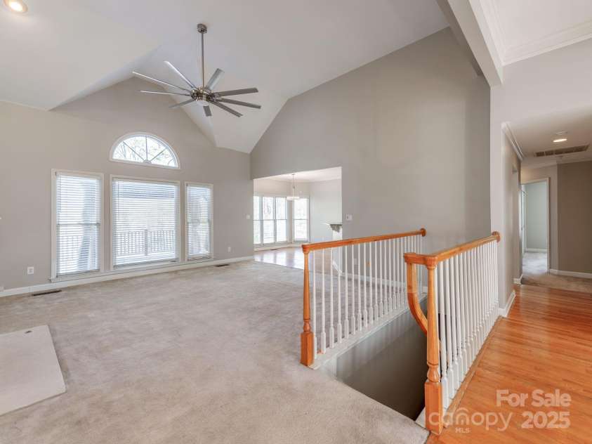 5839 Painted Fern Court, Charlotte, NC 28269.  MLS# CAR4204621, YatesRealty ID 4307. Main Floor Family Rm