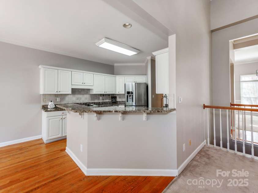 5839 Painted Fern Court, Charlotte, NC 28269.  MLS# CAR4204621, YatesRealty ID 4307. Main Floor Kitchen