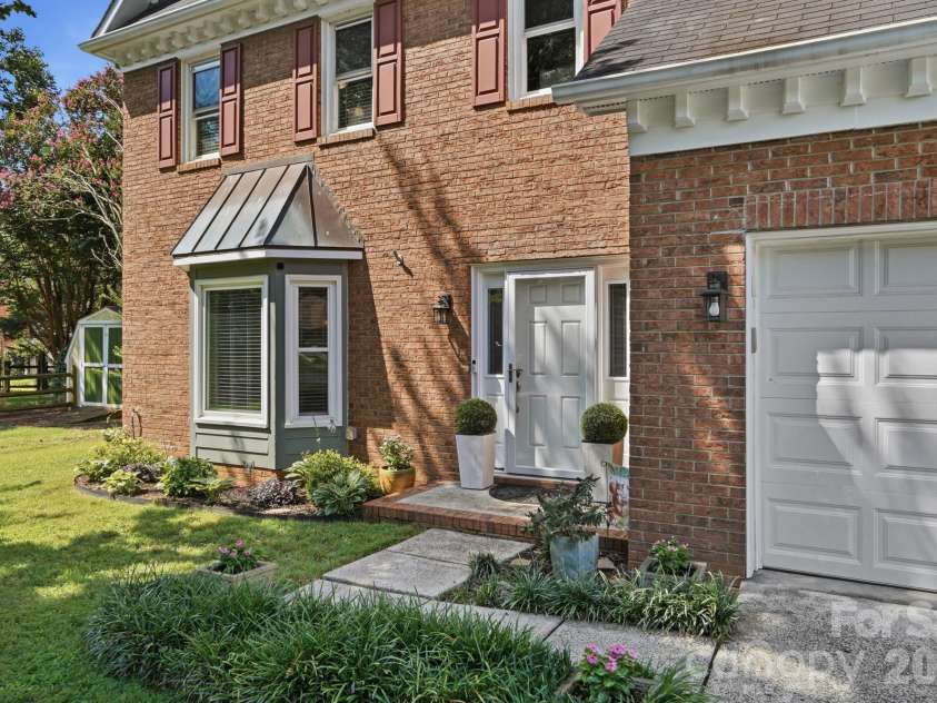 13315 Kintyre Court, Matthews, NC 28105.  MLS# CAR4409441, YatesRealty ID 43070. 