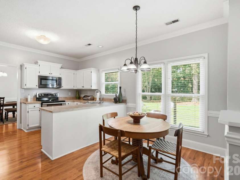 13315 Kintyre Court, Matthews, NC 28105.  MLS# CAR4409441, YatesRealty ID 43070. 