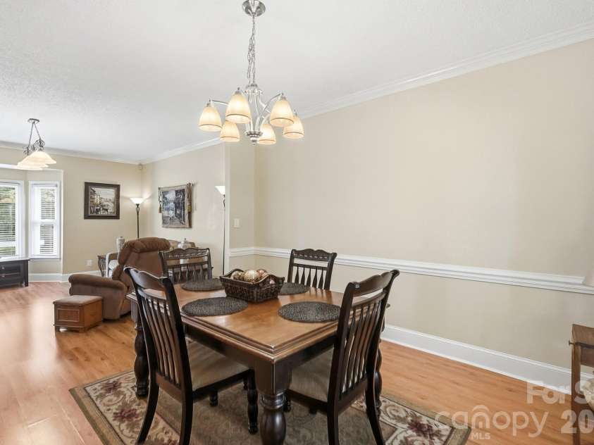 13315 Kintyre Court, Matthews, NC 28105.  MLS# CAR4409441, YatesRealty ID 43070. Dining room
