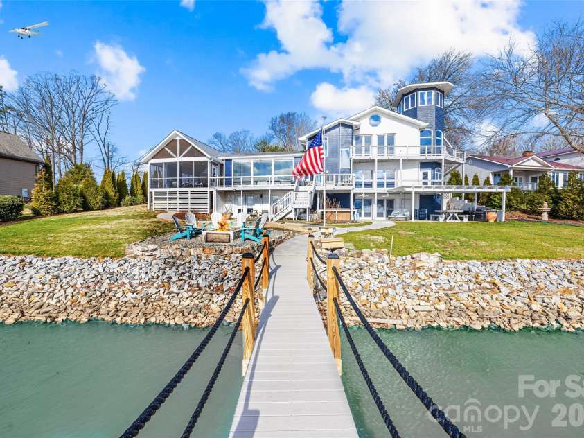 219 Penicillin Point, Troutman, NC 28166.  MLS# CAR4404906, YatesRealty ID 43072. 
