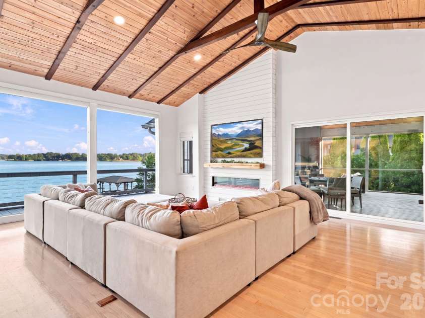 219 Penicillin Point, Troutman, NC 28166.  MLS# CAR4404906, YatesRealty ID 43072. 
