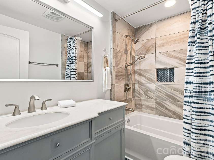 219 Penicillin Point, Troutman, NC 28166.  MLS# CAR4404906, YatesRealty ID 43072. 