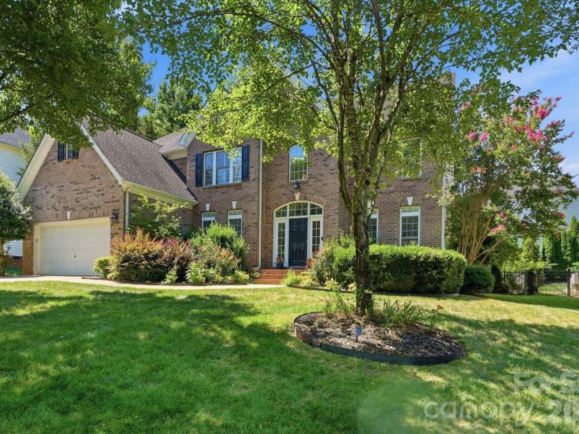 12106 Kane Alexander Drive, Huntersville, NC 28078.  MLS# CAR4405055, YatesRealty ID 43074. 