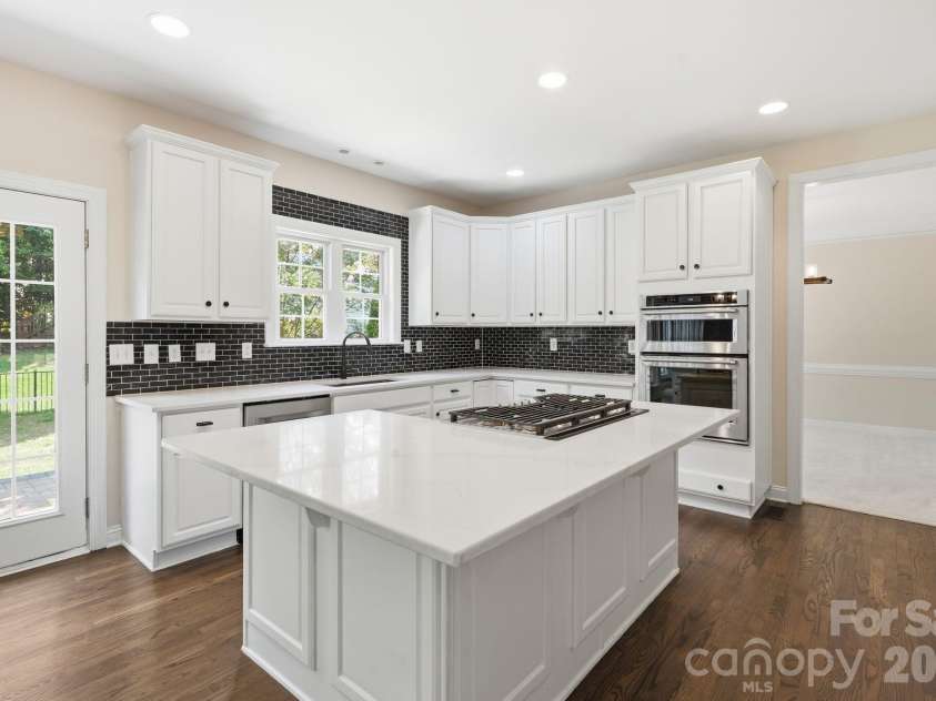 12106 Kane Alexander Drive, Huntersville, NC 28078.  MLS# CAR4405055, YatesRealty ID 43074. 