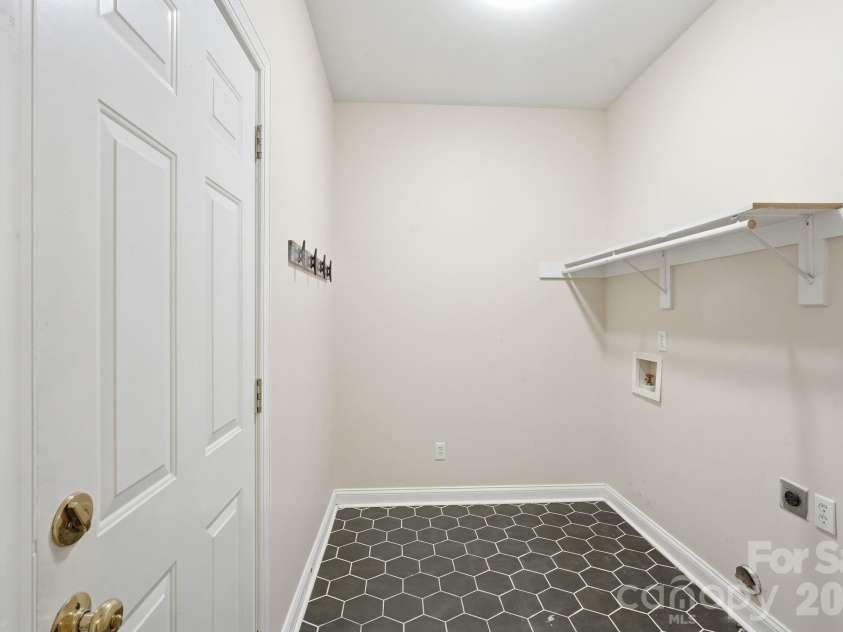 12106 Kane Alexander Drive, Huntersville, NC 28078.  MLS# CAR4405055, YatesRealty ID 43074. 