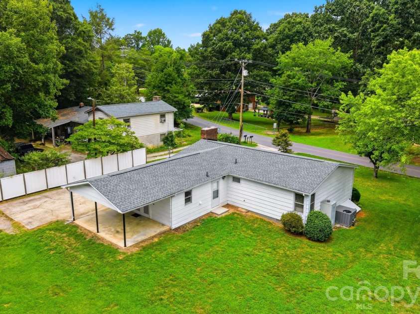 459 Swanson Drive, Lenoir, NC 28645.  MLS# CAR4407208, YatesRealty ID 43076. 