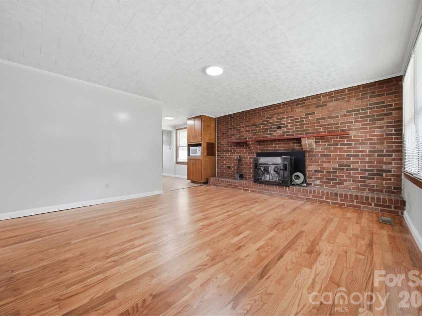 459 Swanson Drive, Lenoir, NC 28645.  MLS# CAR4407208, YatesRealty ID 43076. 