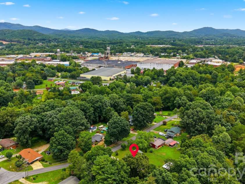 459 Swanson Drive, Lenoir, NC 28645.  MLS# CAR4407208, YatesRealty ID 43076. 