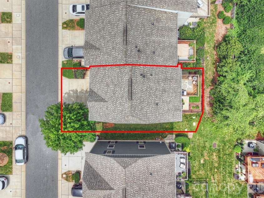 1940 Catkin Lane, Charlotte, NC 28205.  MLS# CAR4411056, YatesRealty ID 43077. 