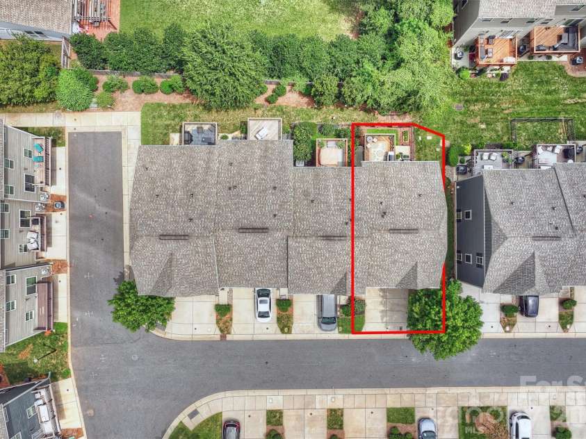 1940 Catkin Lane, Charlotte, NC 28205.  MLS# CAR4411056, YatesRealty ID 43077. 