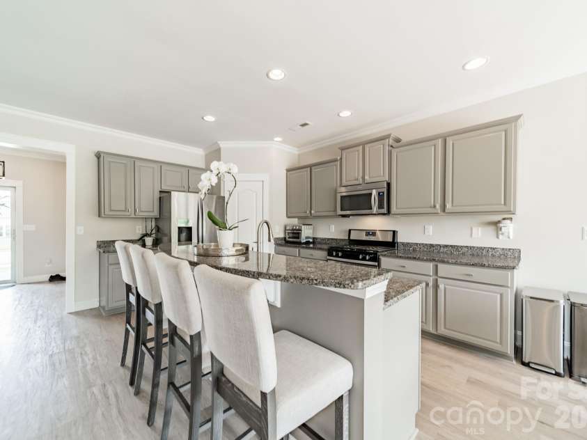 10003 Blue Stream Lane, Indian Trail, NC 28079.  MLS# CAR4408302, YatesRealty ID 43078. Kitchen