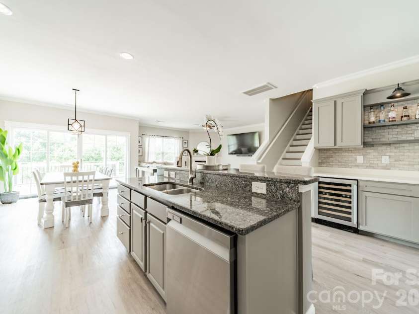 10003 Blue Stream Lane, Indian Trail, NC 28079.  MLS# CAR4408302, YatesRealty ID 43078. Kitchen