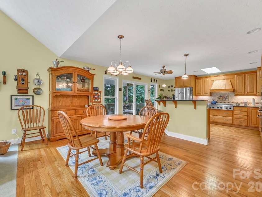 230 Carriage Summitt Way, Hendersonville, NC 28791.  MLS# CAR4408861, YatesRealty ID 43079. 