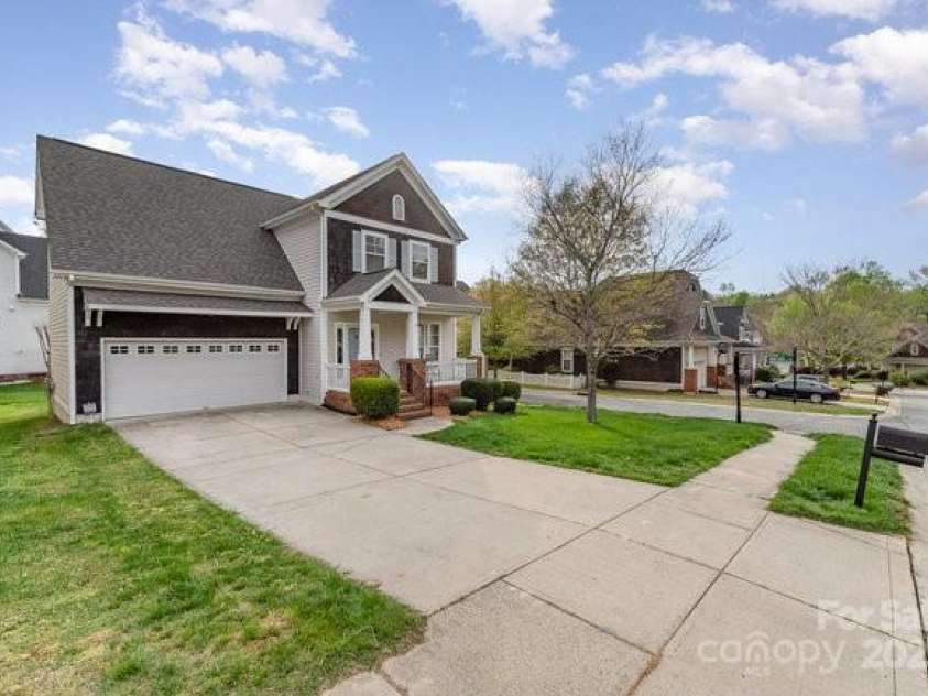10802 Tradition View Drive, Charlotte, NC 28269.  MLS# CAR4234675, YatesRealty ID 4308. 