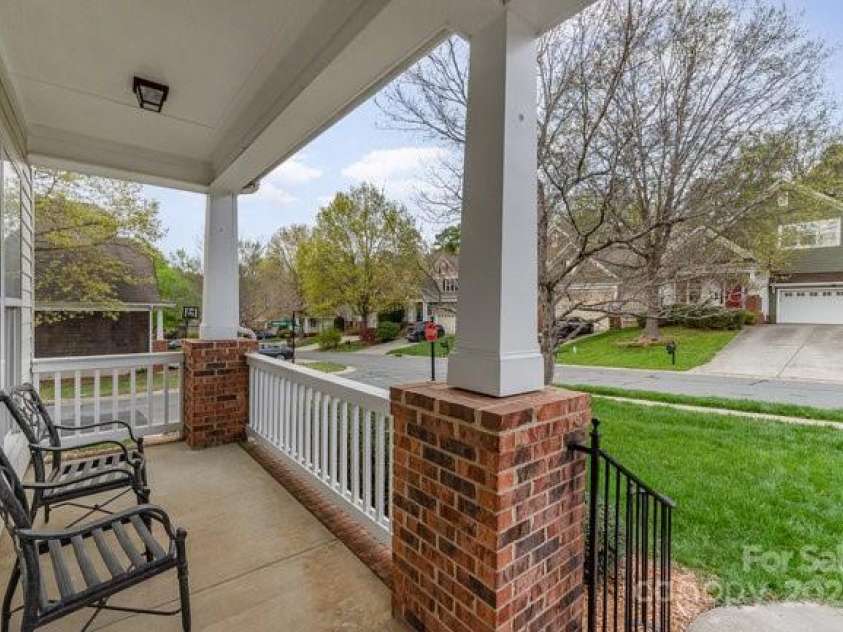 10802 Tradition View Drive, Charlotte, NC 28269.  MLS# CAR4234675, YatesRealty ID 4308. 